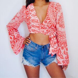 BOBBI ROCCO Bell‎ Sleeve Cropped Blouse